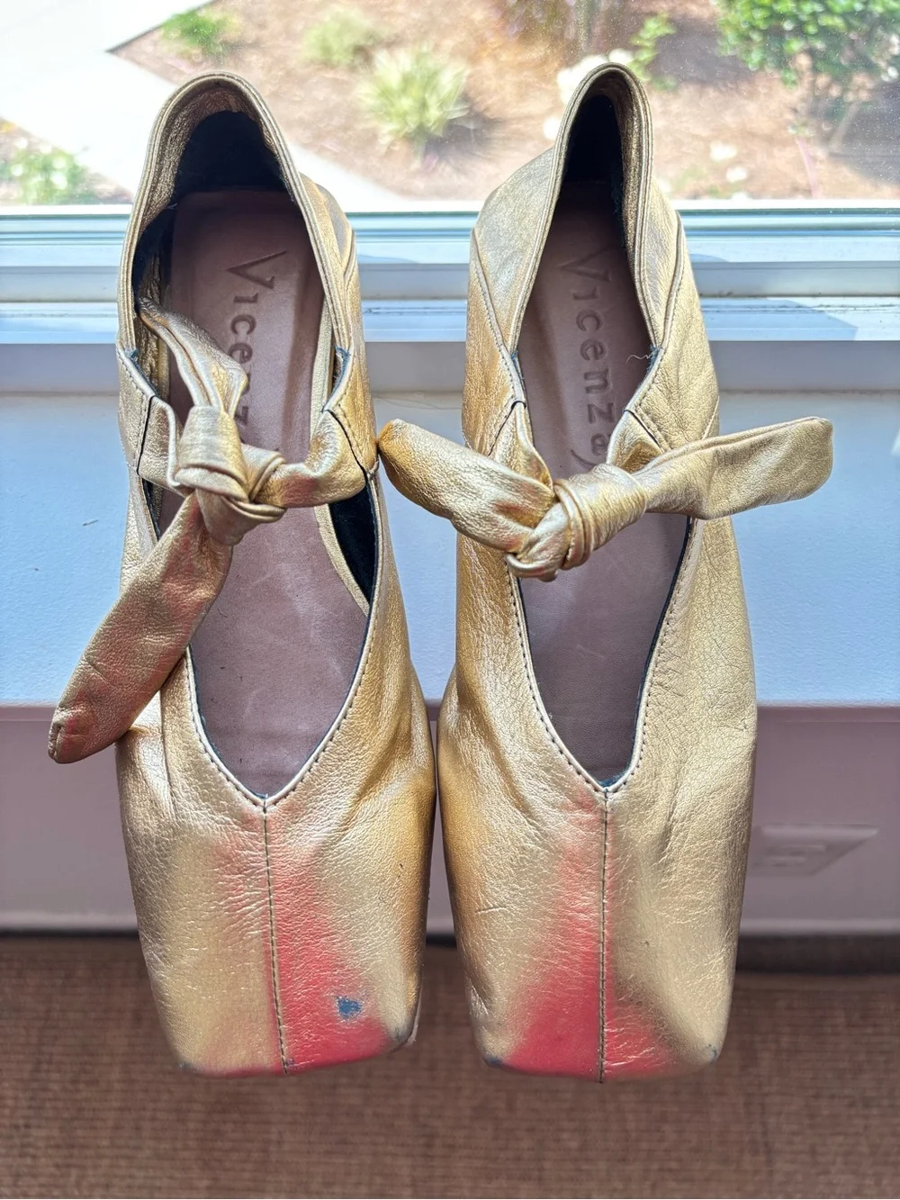 Vicenza Anthropologie Gold Metallic Square Toe Bow Mary Jane Ballet Flats Size 8